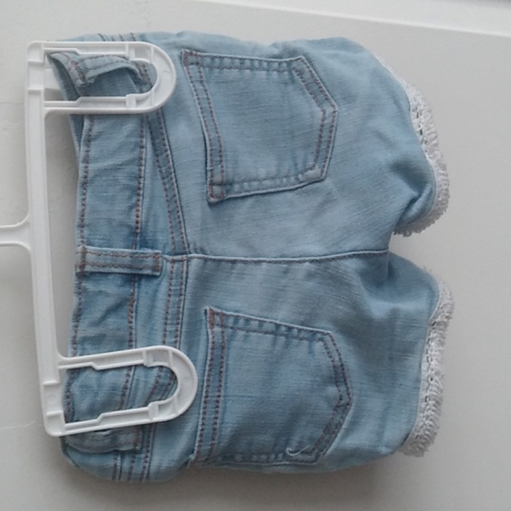 Cute clothes - Picture 2 of 3
